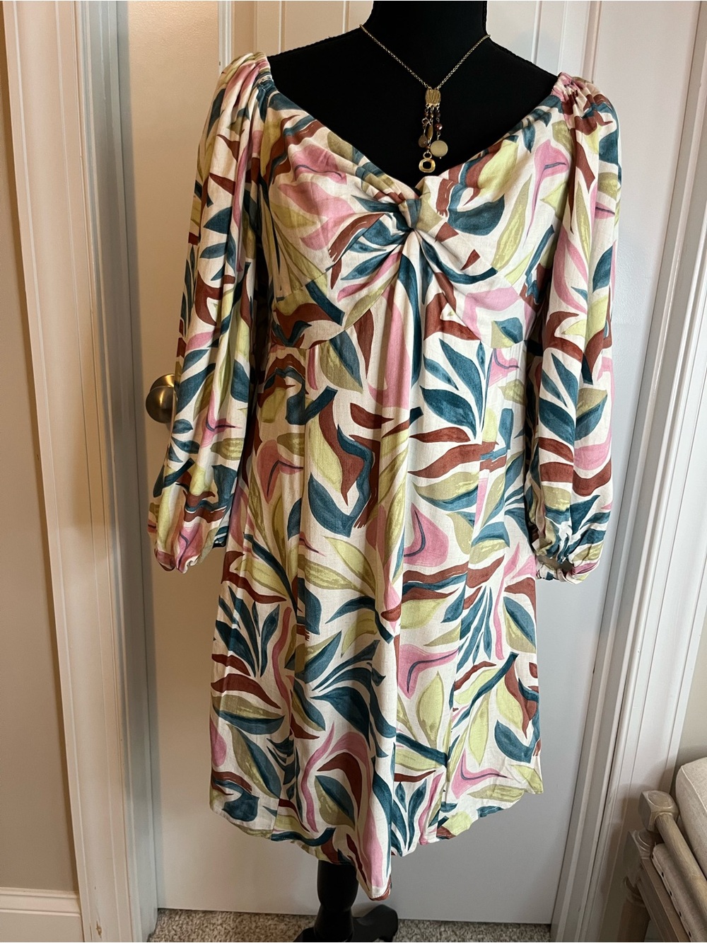 Z Supply Multicolor Leaf-Print Twist-Front Midi Dress